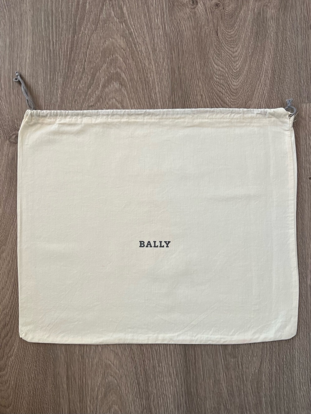 Bally dust bag (C973)
